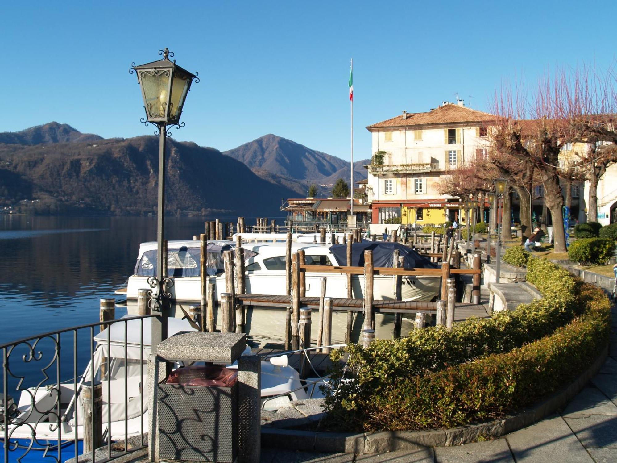 -Ortaflats- Appartamento Belvedere Orta San Giulio Exterior photo